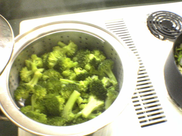 steam about half a cup of water, and steam broccoli for 3 minutes = delicious